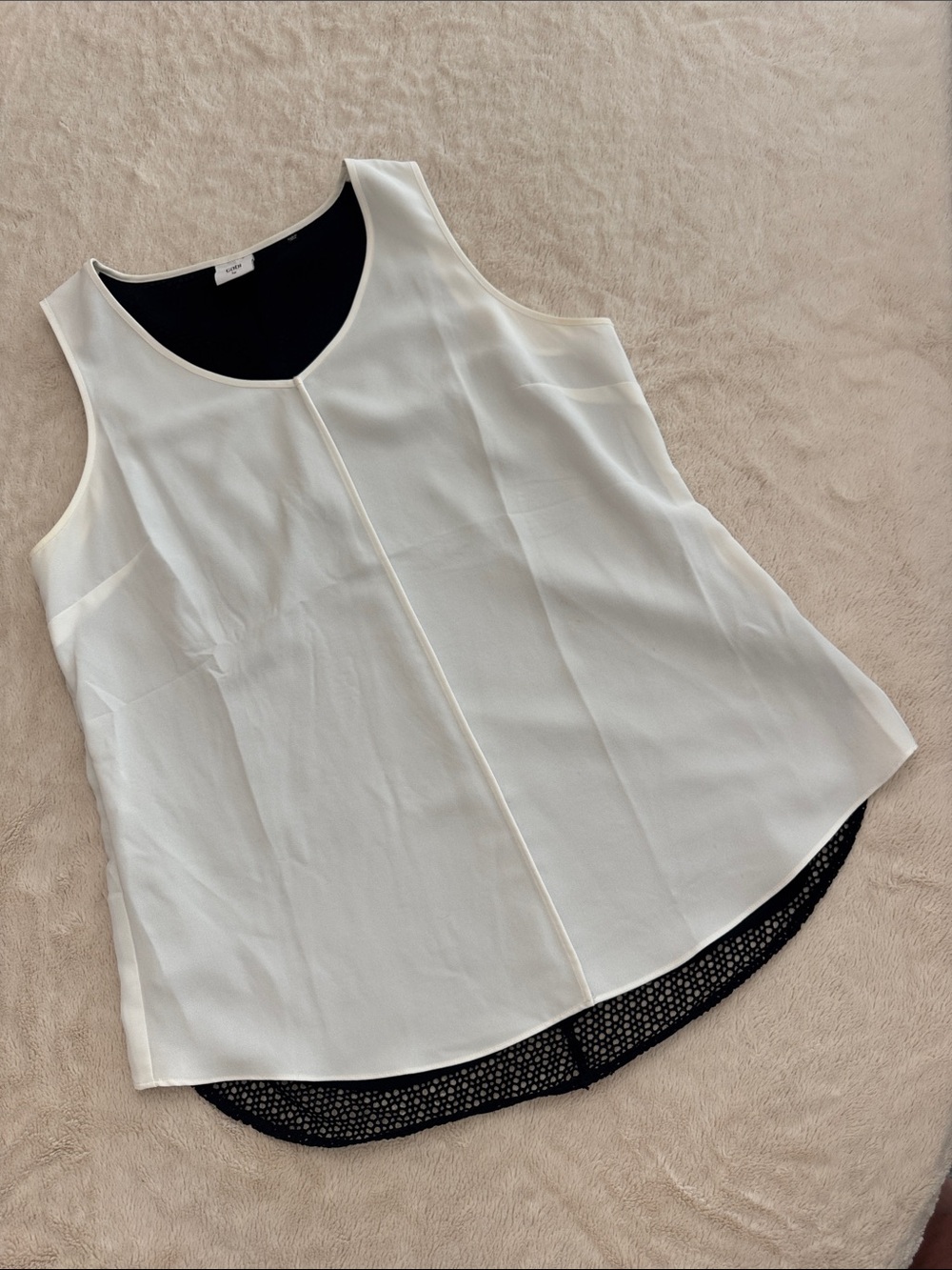 Women’s Two-Tone Sleeveless Shell Top - White & Black